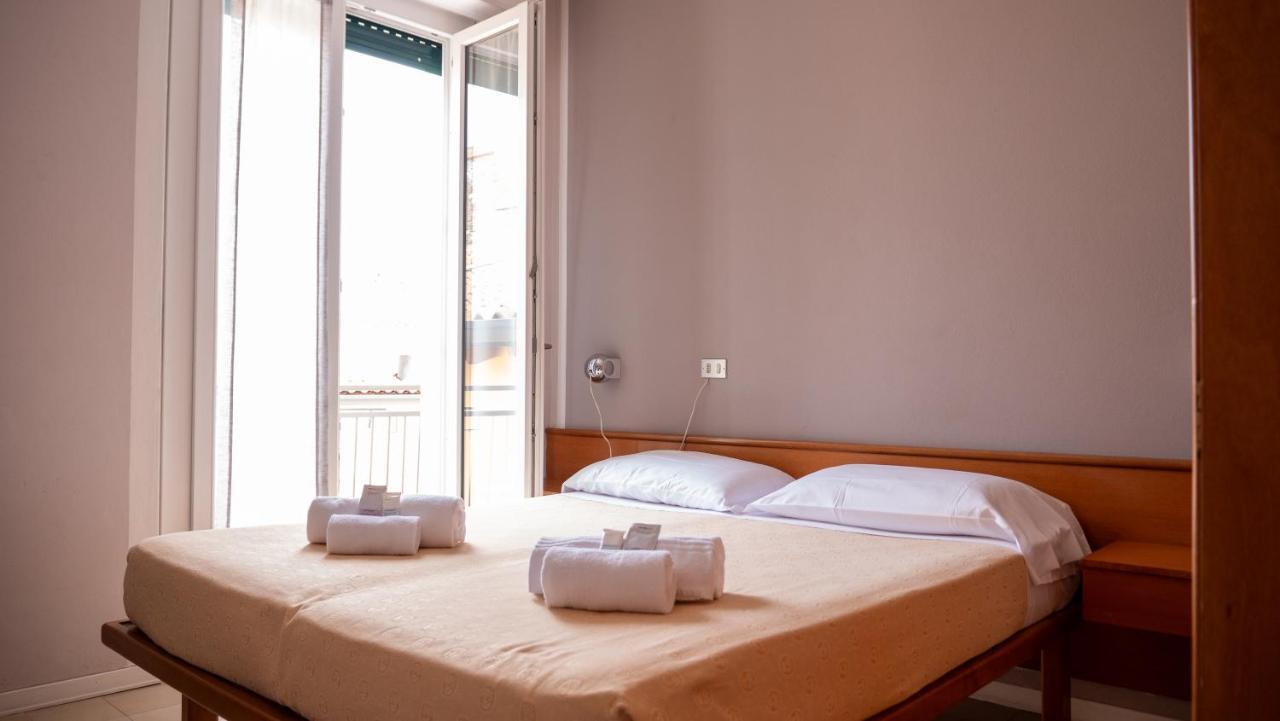 Albergo Tecla Lazise Exterior foto