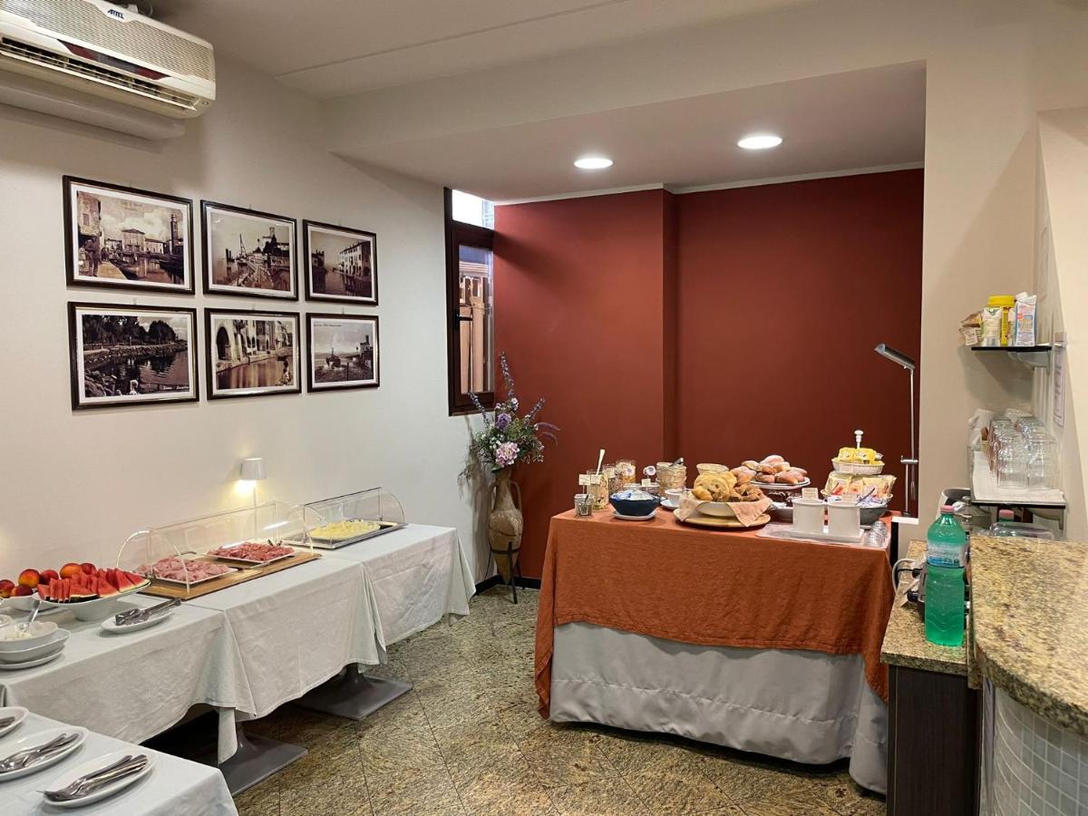 Albergo Tecla Lazise Exterior foto